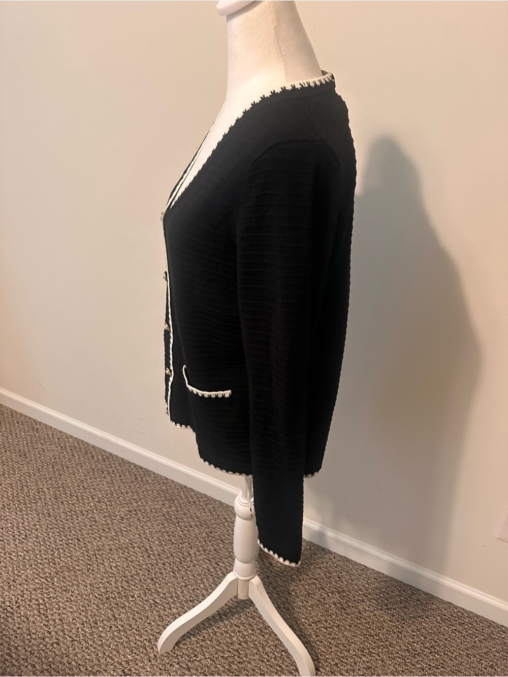 Adrianna Papell Black and White Trim Black Cardigan Size Medium - Picture 3 of 7